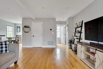 39 Bacon #4, Waltham, MA 02451 - Photo 5