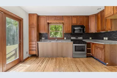6 Upper Liberty St, Plainfield, MA 01070 - Photo 11