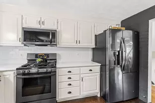 10 Seneca Ln, Wilmington, MA 01887 - Photo 19