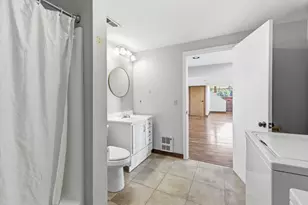 101 Cabot St, Holyoke, MA 01040 - Photo 19