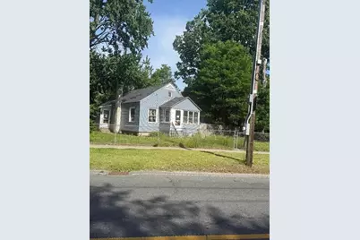 1481 Carew St, Springfield, MA 01104 - Photo 3