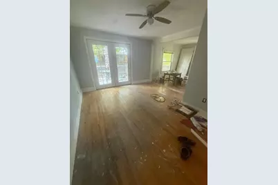 1481 Carew St, Springfield, MA 01104 - Photo 11