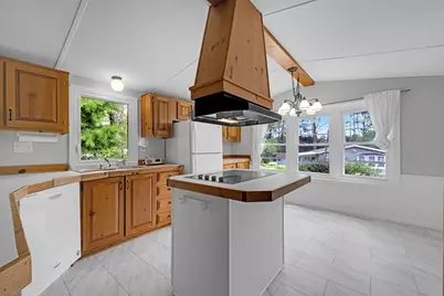 50 Park Ave, Sturbridge, MA 01566 - Photo 5