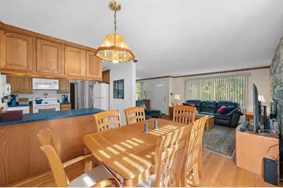 16 Mars Dr, Shrewsbury, MA 01545 - Photo 7