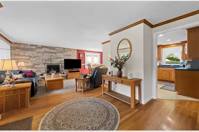 16 Mars Dr, Shrewsbury, MA 01545 - Photo 5