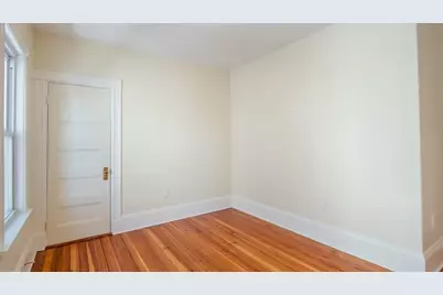 32 Robinson St #1, Boston, MA 02122 - Photo 19