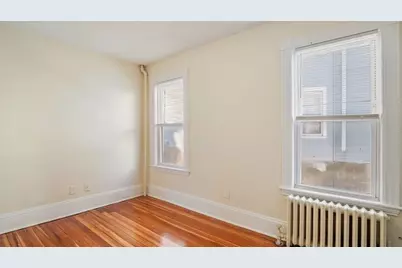 32 Robinson St #1, Boston, MA 02122 - Photo 15