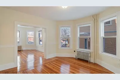 32 Robinson St #1, Boston, MA 02122 - Photo 7