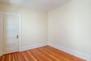 32 Robinson St, Boston, MA 02122 - Photo 19
