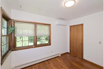 114 Plain St, Hopedale, MA 01747 - Photo 17