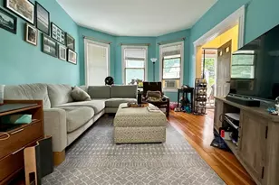 213 Reservoir Rd, Brookline, MA 02467 - Photo 3