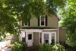 52 Cherry St, Spencer, MA 01562 - Photo 1