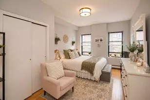 10 Davis Ave, Brookline, MA 02445 - Photo 5
