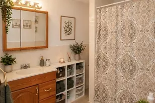 10 Davis Ave, Brookline, MA 02445 - Photo 15