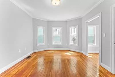 110 Crescent Ave, Melrose, MA 02176 - Photo 9