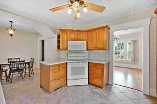 32 Spruce St, Westfield, MA 01085 - Photo 13