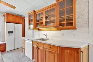 32 Spruce St, Westfield, MA 01085 - Photo 15