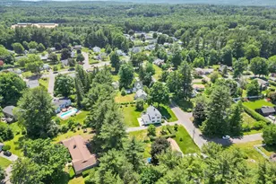 32 Spruce St, Westfield, MA 01085 - Photo 9