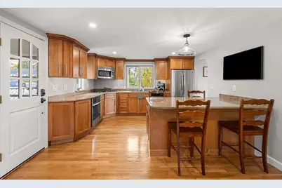 13 Curtis St., Lynn, MA 01905 - Photo 9