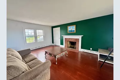 672 W Rodney French Blvd, New Bedford, MA 02744 - Photo 7