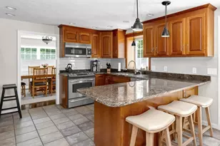 713 Washington St (& Domenica Wy), Franklin, MA 02038 - Photo 9