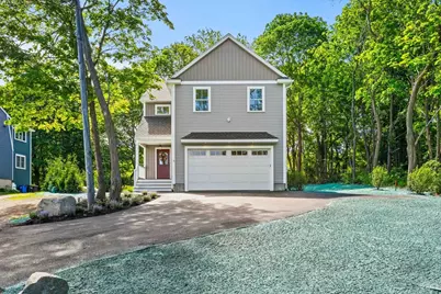 5 Ciaramitaro Ct, Gloucester, MA 01930 - Photo 1