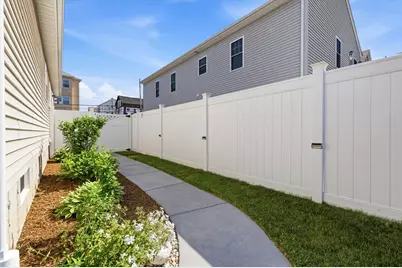 357 County St, Fall River, MA 02723 - Photo 29