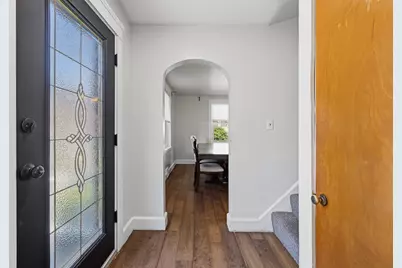 322 Harwich St, New Bedford, MA 02745 - Photo 9