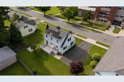 322 Harwich St, New Bedford, MA 02745 - Photo 35