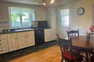 6 Hilltop Rd, Dartmouth, MA 02747 - Photo 11