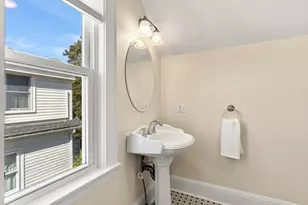 138 Lothrop St, Beverly, MA 01915 - Photo 35