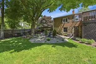 925 West St, Ludlow, MA 01056 - Photo 27