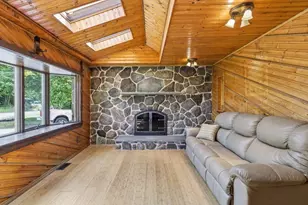 925 West St, Ludlow, MA 01056 - Photo 5