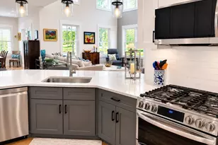 15 Beacon St, Wareham, MA 02558 - Photo 7