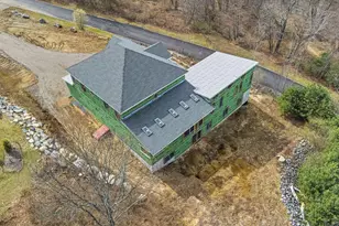 135 Nobscot Dr, Framingham, MA 01701 - Photo 3
