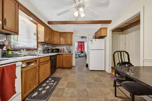 62 Ash St, North Attleboro, MA 02760 - Photo 11