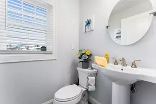 18 1/2 Dalton Ct, Peabody, MA 01960 - Photo 9