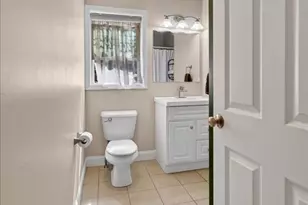 1074 Church St, New Bedford, MA 02745 - Photo 23