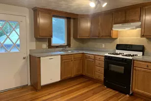 62 Cutter St, Waltham, MA 02453 - Photo 3
