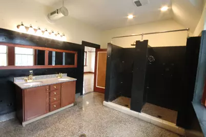 1043 Sumner Ave, Springfield, MA 01118 - Photo 15