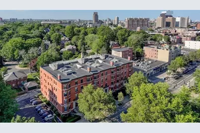 1064 Beacon Street #9, Brookline, MA 02446 - Photo 19