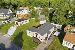 21 Golf St, Fairhaven, MA 02719 - Photo 1