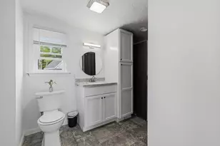 21 Golf St, Fairhaven, MA 02719 - Photo 9
