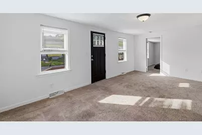 21 Golf St, Fairhaven, MA 02719 - Photo 19