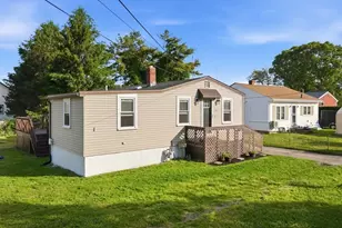 21 Golf St, Fairhaven, MA 02719 - Photo 25