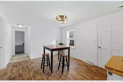 21 Golf St, Fairhaven, MA 02719 - Photo 7