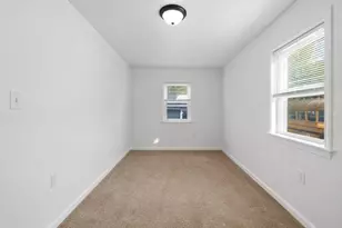 21 Golf St, Fairhaven, MA 02719 - Photo 11