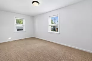 21 Golf St, Fairhaven, MA 02719 - Photo 13