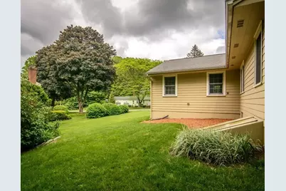 253 W Main St, Westborough, MA 01581 - Photo 27