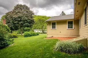 253 W Main St, Westborough, MA 01581 - Photo 27